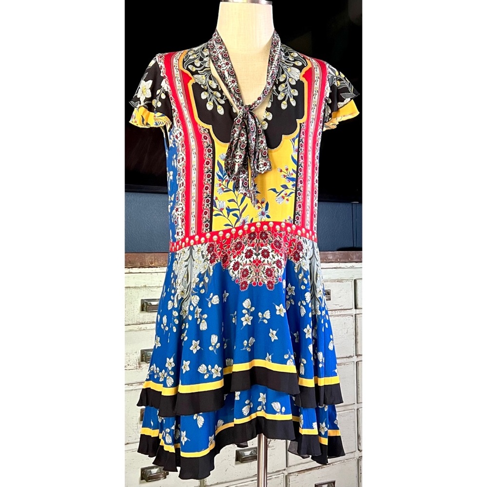 Alice + Olivia Palace Daffodil Mini Dress S